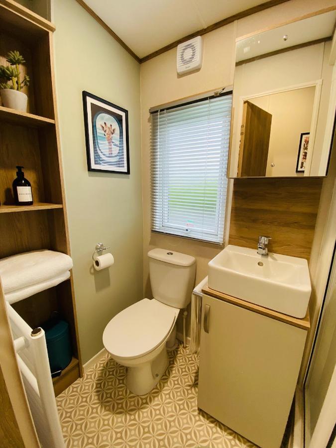 The Sanctuary Holiday Home - Escape The Ordinary Knaresborough Exterior photo