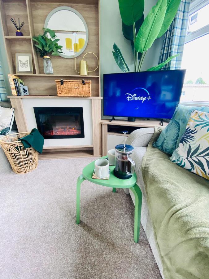 The Sanctuary Holiday Home - Escape The Ordinary Knaresborough Exterior photo