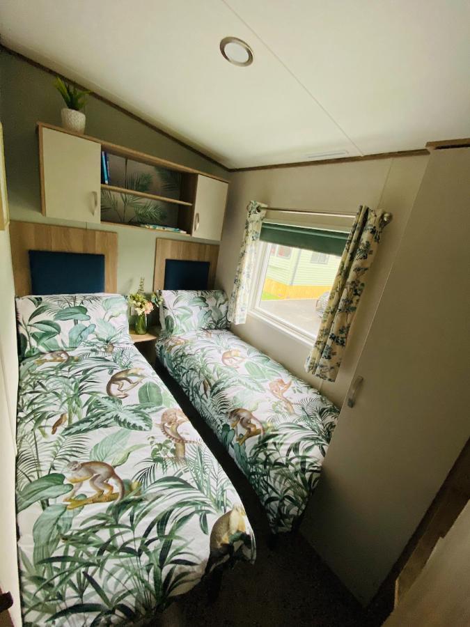 The Sanctuary Holiday Home - Escape The Ordinary Knaresborough Exterior photo